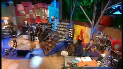 normal_Live_at_Alan_Demi_Lovato_on_Blue_Peter_-_Remember_December_Part_1_024