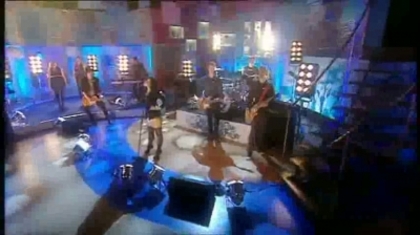 normal_Live_at_Alan_Demi_Lovato_on_Blue_Peter_-_Remember_December_Part_1_035
