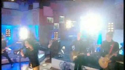 normal_Live_at_Alan_Demi_Lovato_on_Blue_Peter_-_Remember_December_Part_1_114