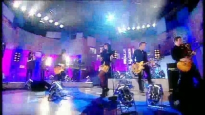 normal_Live_at_Alan_Demi_Lovato_on_Blue_Peter_-_Remember_December_Part_1_627