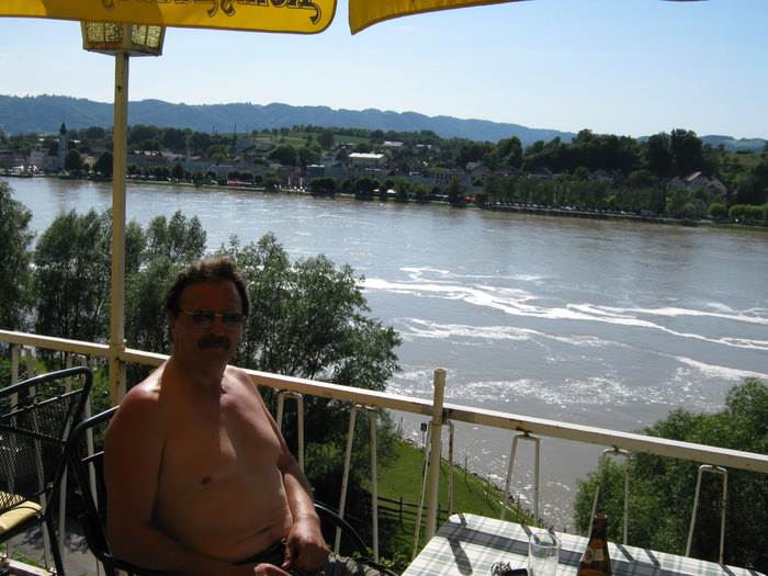 vedere panoramica din hotel - Regensburg-straubing-passau-linz-Grein-Melk-Tuln-Wiena
