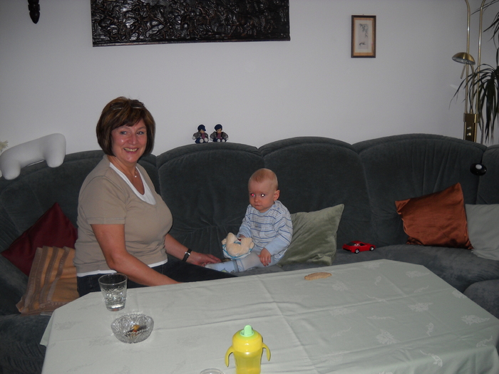 ....rad de invitaii din afara tarii