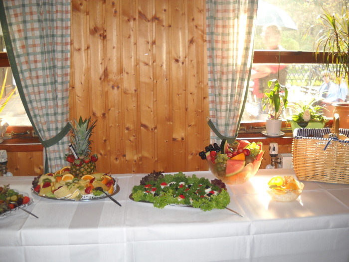 ,, ce-ti doreste inima, la masa....