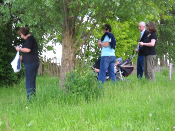 ..eu mancare-acum ti-as da.