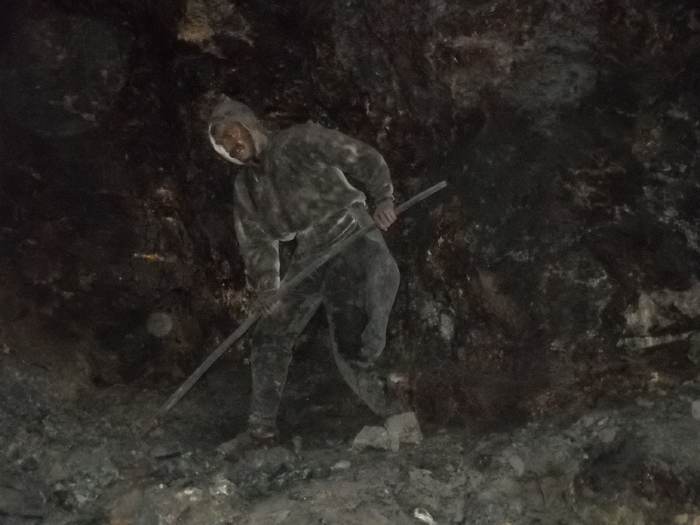 lucreaza la adancime