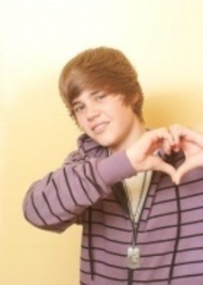 11163468_XTLKGAVKY - justin bieber