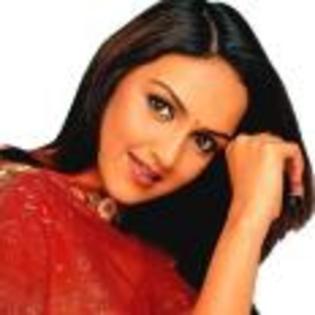 Esha_Deol_1255675868_4