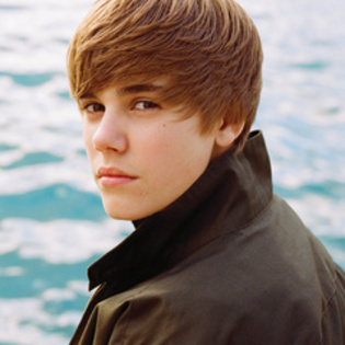 Justin 9 - Poze cu Justin Bieber