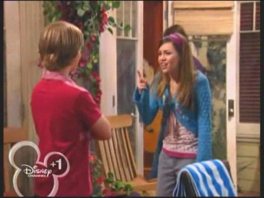 normal_hm1x12_083 - un sfert din pozele mele cu miley cyrus