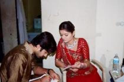 13305403_ENQRHUDSF - choti bahu