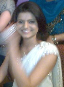 13372841_EJQHCYNWN - choti bahu