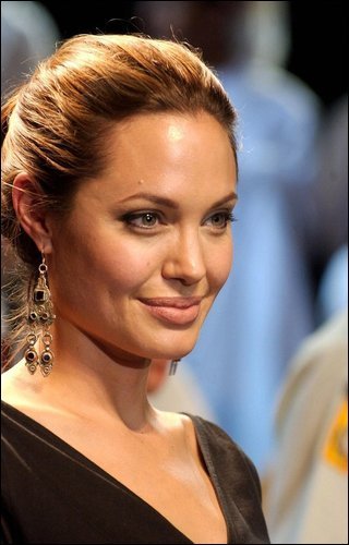 7797253489a8928439425l - Angelina Jolie