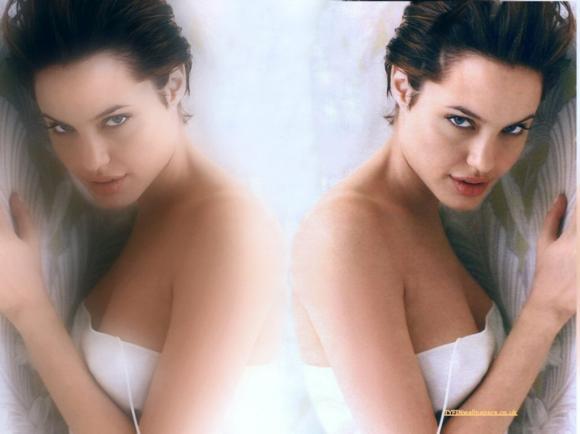 Angelina_Jolie_040 - Angelina Jolie