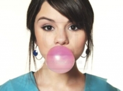 15928006_MXFVBLHKT - selena gomez