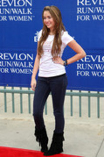 15940310_VSYXYZURQ - 16th Annual EIF Revlon Run Walk For Women