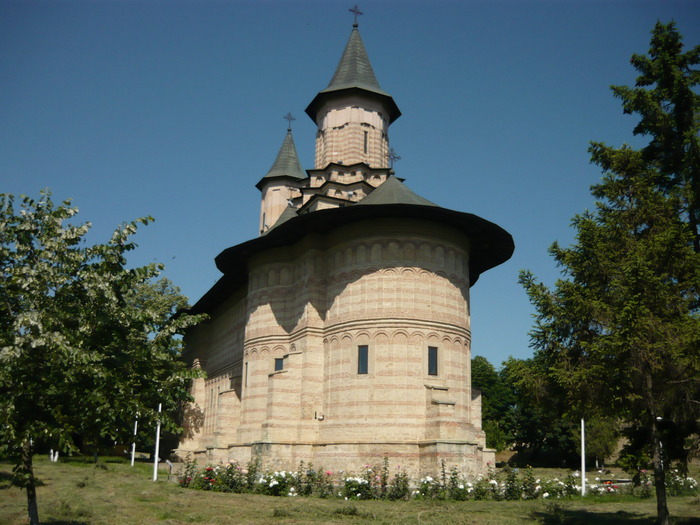 Biserica manastirei Galata - Pelerinaj  10 Iunie 2010