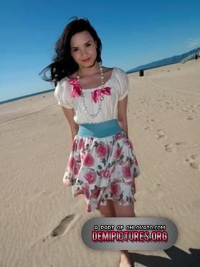 demi~lovato~cool.org.com3 (39)