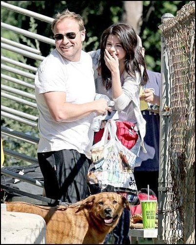 15qw1z4 - 0-Selena Gomez-0