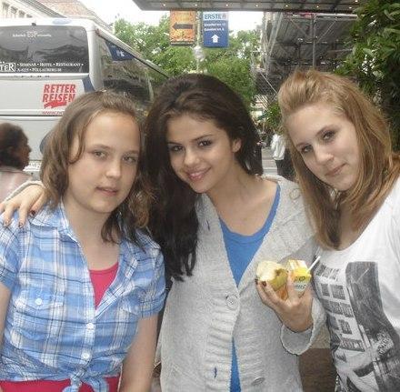 aajhba - 0-Selena Gomez-0