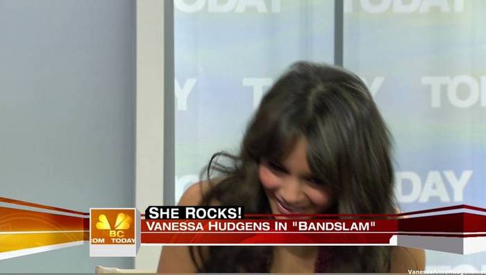 vanessaannehudgens_net-tvshow-todayshow-04aug09-HDcap1498
