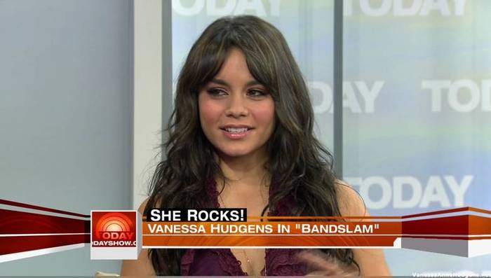 vanessaannehudgens_net-tvshow-todayshow-04aug09-HDcap1509
