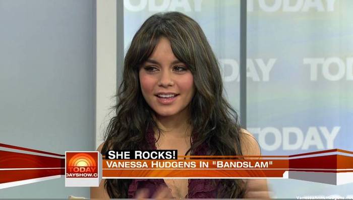 vanessaannehudgens_net-tvshow-todayshow-04aug09-HDcap1510