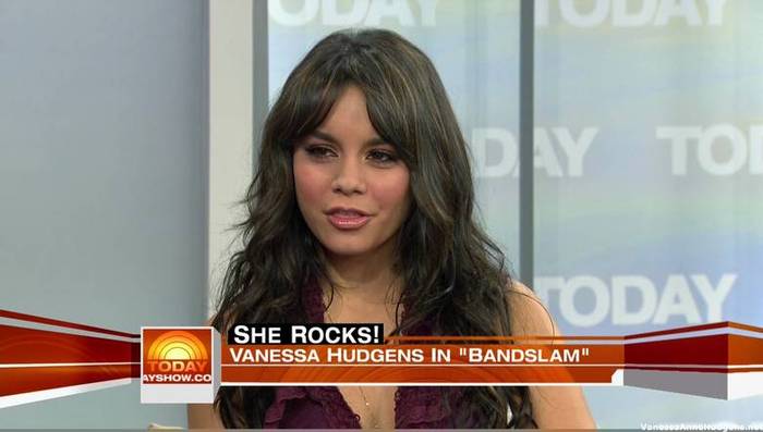 vanessaannehudgens_net-tvshow-todayshow-04aug09-HDcap1512