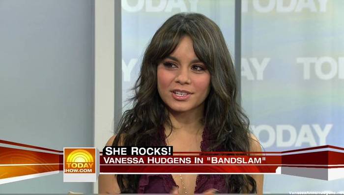 vanessaannehudgens_net-tvshow-todayshow-04aug09-HDcap1516