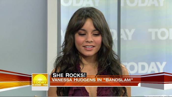 vanessaannehudgens_net-tvshow-todayshow-04aug09-HDcap1521