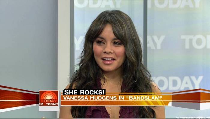 vanessaannehudgens_net-tvshow-todayshow-04aug09-HDcap1527