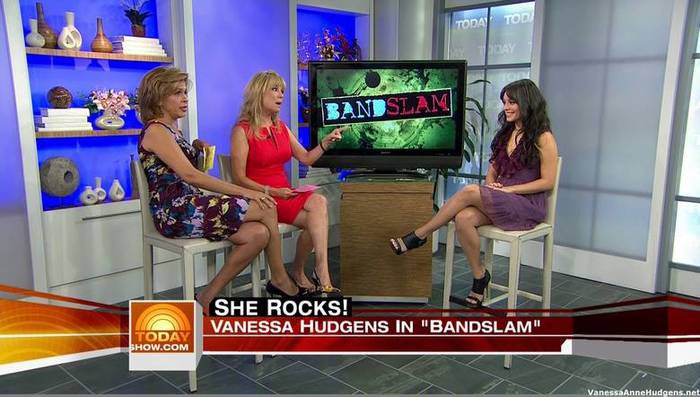 vanessaannehudgens_net-tvshow-todayshow-04aug09-HDcap1543