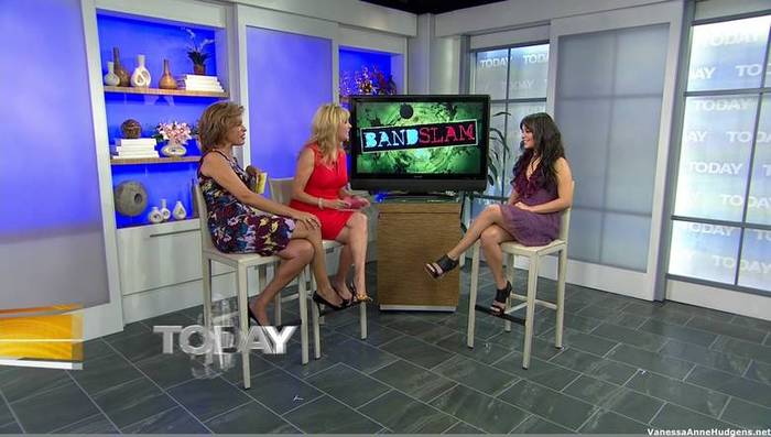 vanessaannehudgens_net-tvshow-todayshow-04aug09-HDcap1562
