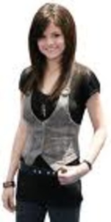 imagesCAB7I2R1 - SELENA GOMEZ