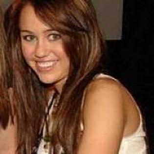 YWURBTMBKFBNTNXGWEN - Miley Cyrus_Hannah Montna