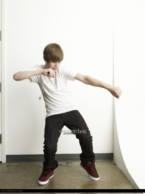 ~~ JusStiN BieEbEr ~~ - o_JuStiN phOtOshOoT 63_o