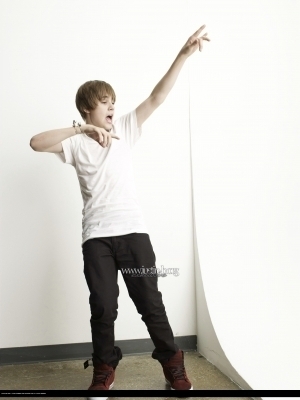 ~~ JusStiN BieEbEr ~~ - o_JuStiN phOtOshOoT 63_o