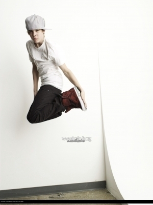 ~~ JusStiN BieEbEr ~~ - o_JuStiN phOtOshOoT 63_o