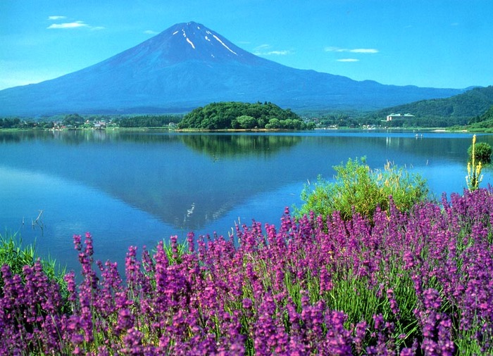 Kawaguchiko%20Mount%20Fuji - cel mai periculos munte din lume