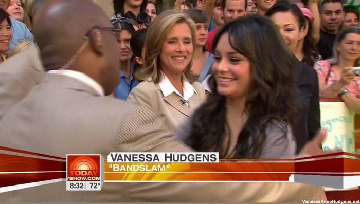 vanessaannehudgens_net-tvshow-todayshow-04aug09-HDcap0057