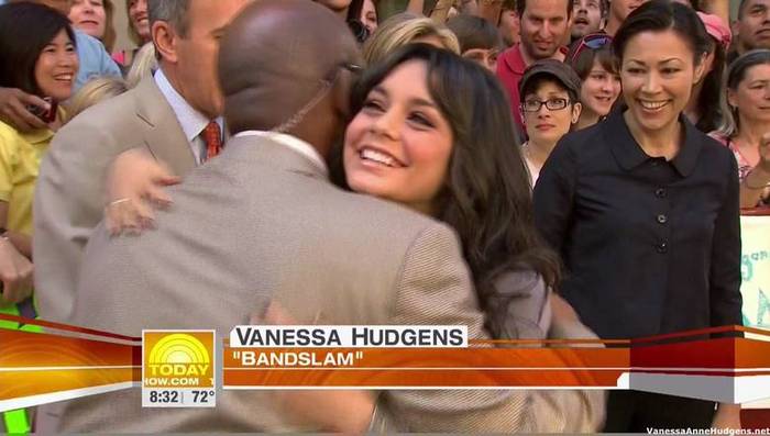 vanessaannehudgens_net-tvshow-todayshow-04aug09-HDcap0061