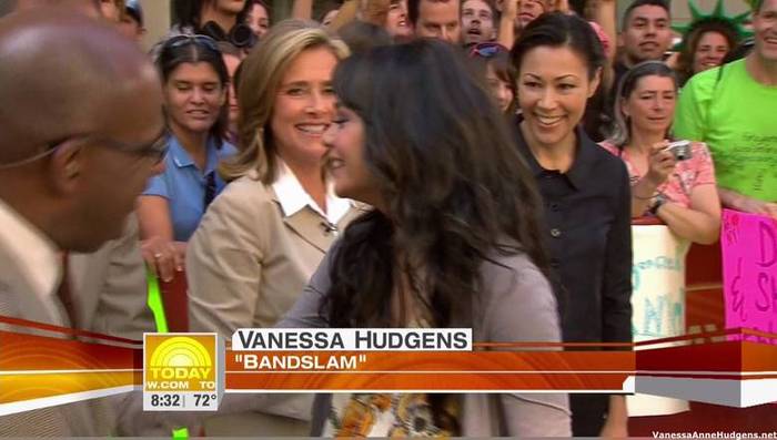 vanessaannehudgens_net-tvshow-todayshow-04aug09-HDcap0064