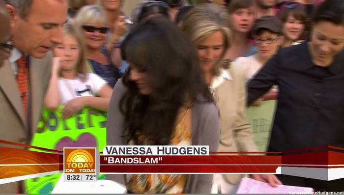 vanessaannehudgens_net-tvshow-todayshow-04aug09-HDcap0069