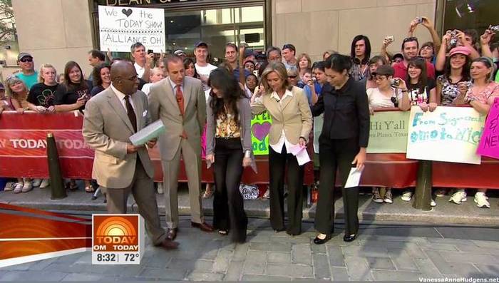 vanessaannehudgens_net-tvshow-todayshow-04aug09-HDcap0070