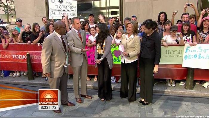 vanessaannehudgens_net-tvshow-todayshow-04aug09-HDcap0078