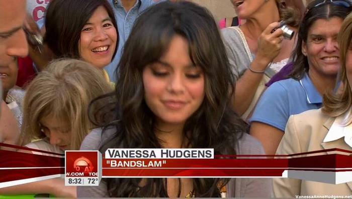 vanessaannehudgens_net-tvshow-todayshow-04aug09-HDcap0094