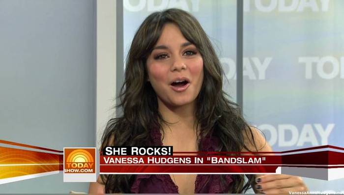 vanessaannehudgens_net-tvshow-todayshow-04aug09-HDcap1008