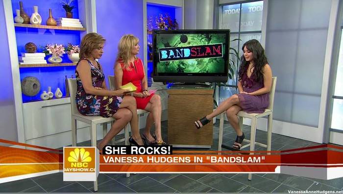 vanessaannehudgens_net-tvshow-todayshow-04aug09-HDcap1032