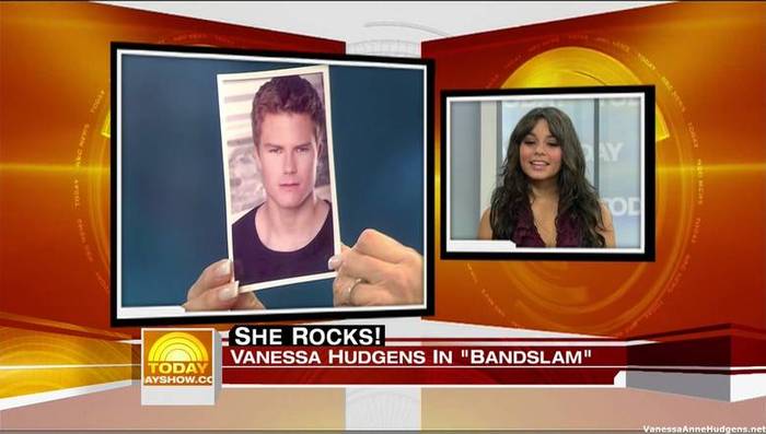vanessaannehudgens_net-tvshow-todayshow-04aug09-HDcap1237