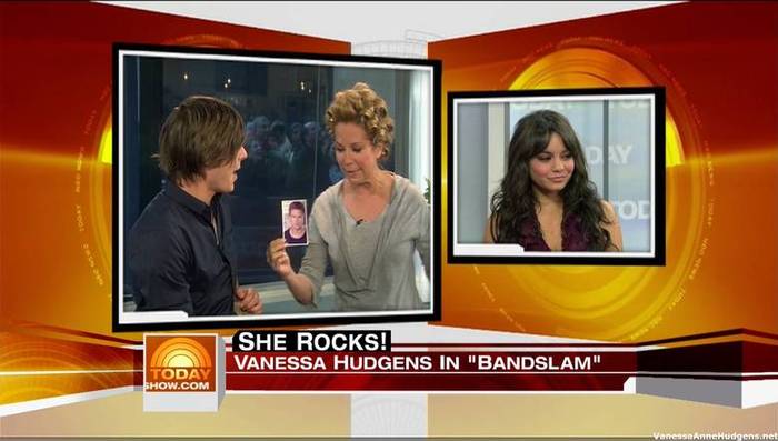 vanessaannehudgens_net-tvshow-todayshow-04aug09-HDcap1242