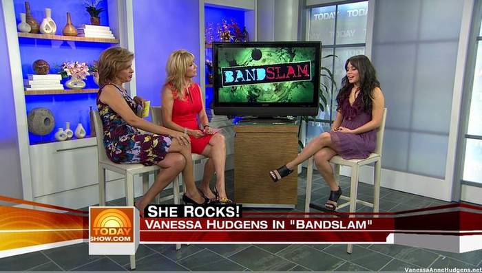 vanessaannehudgens_net-tvshow-todayshow-04aug09-HDcap1324